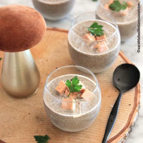 Velouté de champignons au foie gras hotsell